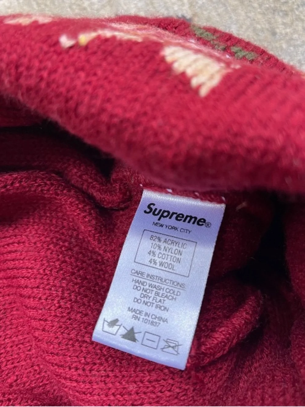SUPREME Rose Jacquard Beanie